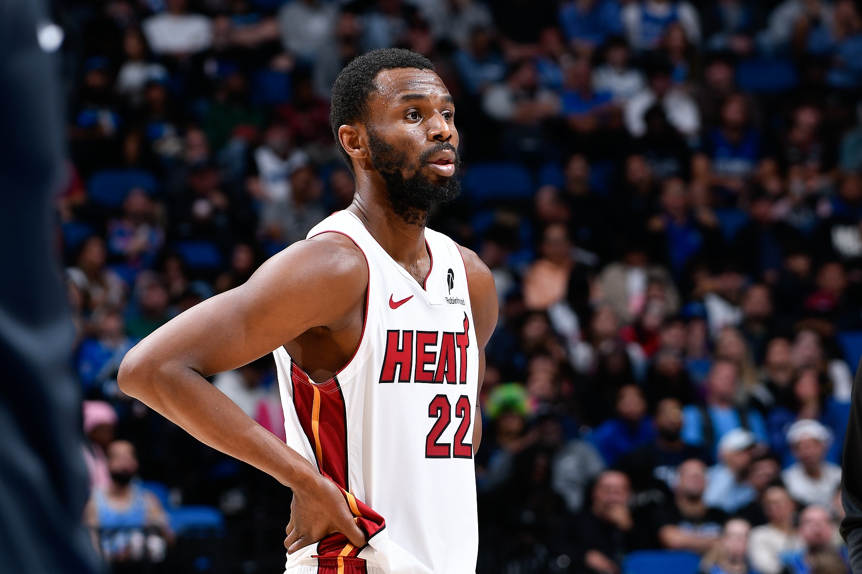 尊享娱乐-美记：勇士和热火并没有就维金斯进行实质性谈判 预计他将留队