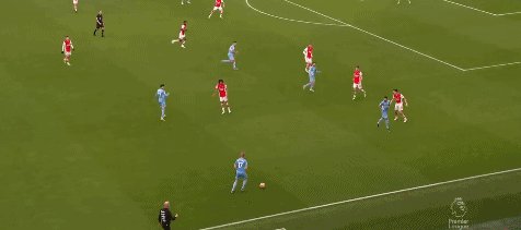 1641078575790011721.gif